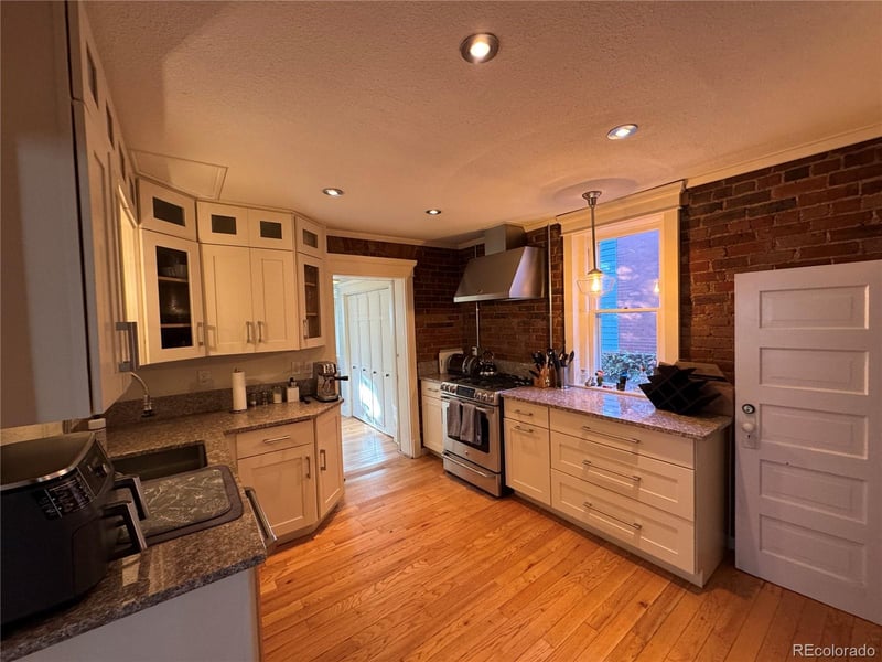 233 S Emerson St, Denver, CO 80209