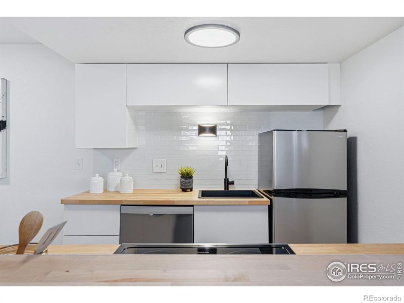 645 Manhattan Pl #112, Boulder, CO 80303