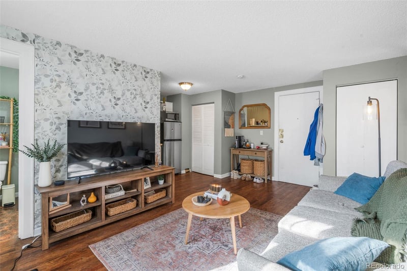 2101 S Josephine St #202, Denver, CO 80210