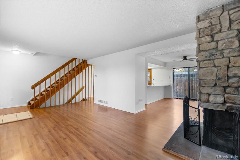 3860 S Evanston St, Aurora, CO 80014