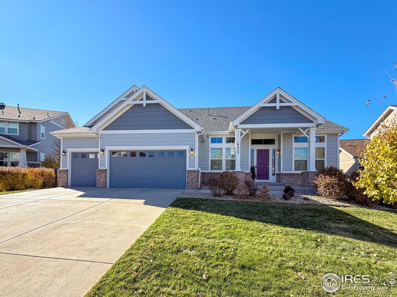 6353 S Queensburg Ct, Aurora, CO 80016