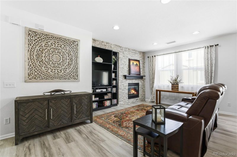 3851 Stonebrush Dr #11B, Highlands Ranch, CO 80126