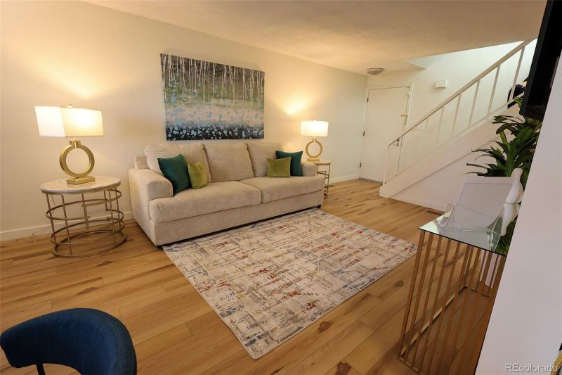 2840 S Kenton Ct, Aurora, CO 80014