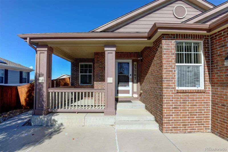 23707 E Bellewood Dr, Aurora, CO 80016