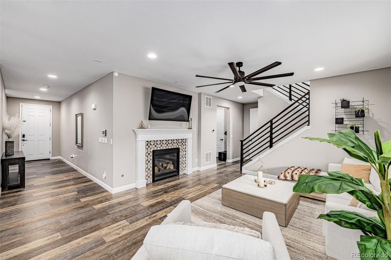 6552 S Biloxi Way, Aurora, CO 80016
