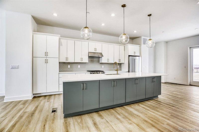 648 Cowbell Dr, Erie, CO 80516
