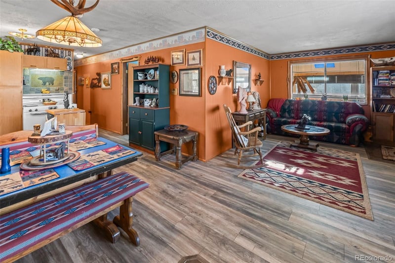 888 W Longbow Dr, Jefferson, CO 80456