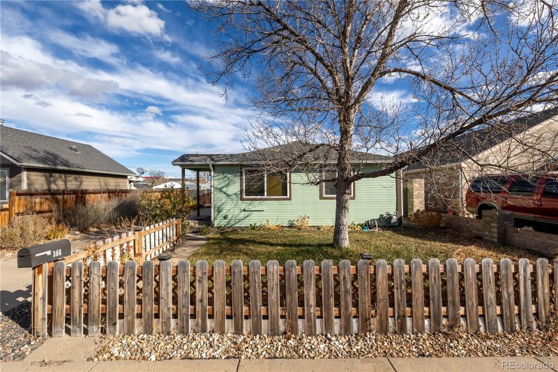 366 S 7th Ave, Brighton, CO 80601