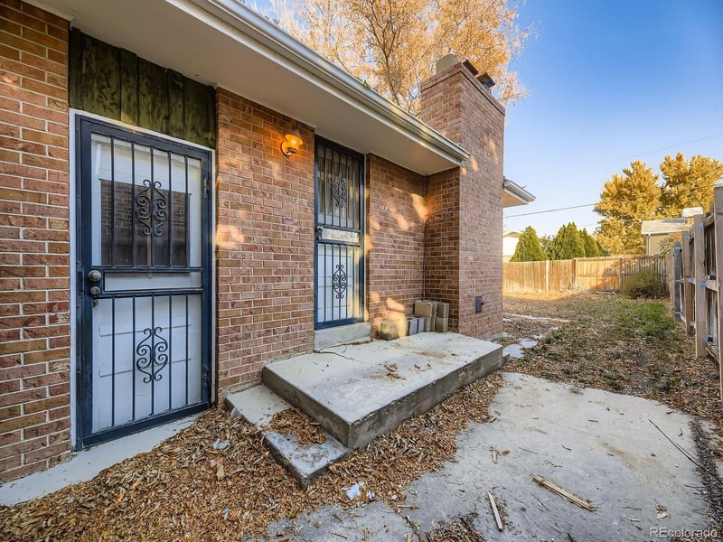 2142 S Harlan St, Denver, CO 80227
