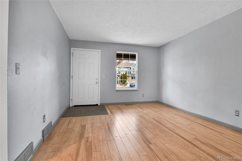 3963 S Fundy Cir, Aurora, CO 80013