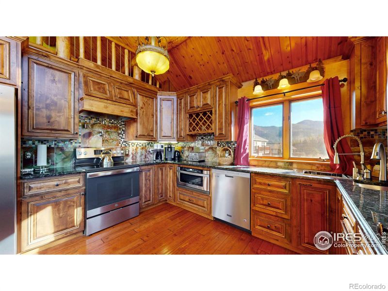3149 Fish Creek Rd, Estes Park, CO 80517
