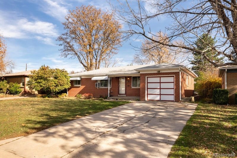 1540 S Bellaire St, Denver, CO 80222