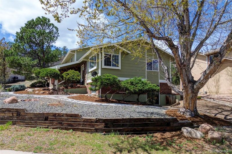 365 Waco Ct, Colorado Springs, CO 80919