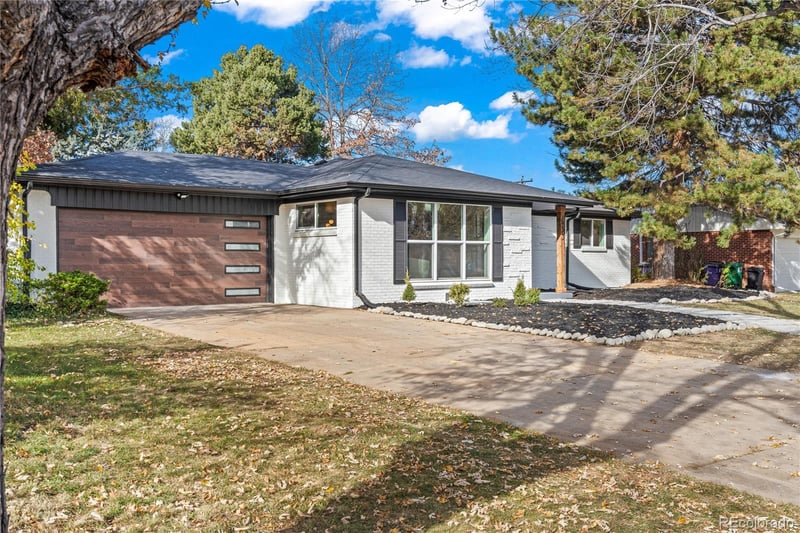 453 S Oneida Way, Denver, CO 80224