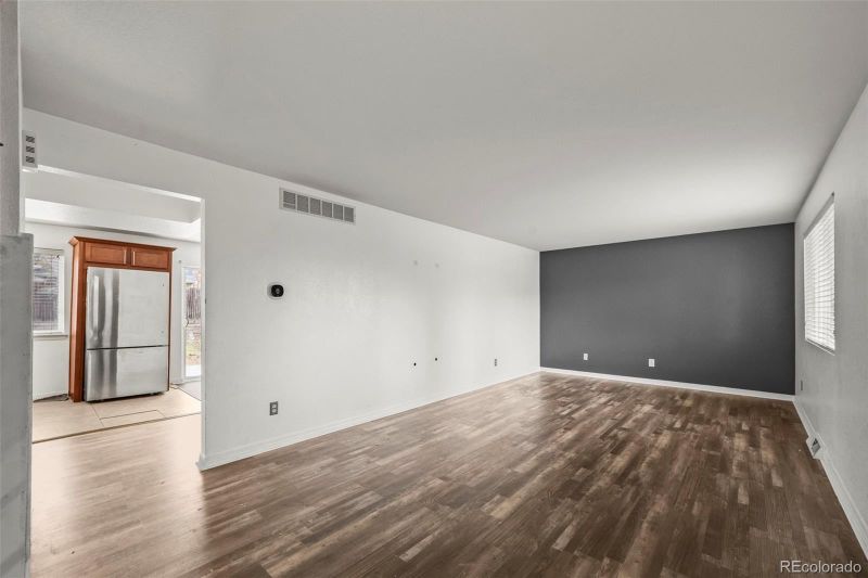 4575 S Kittredge St, Aurora, CO 80015