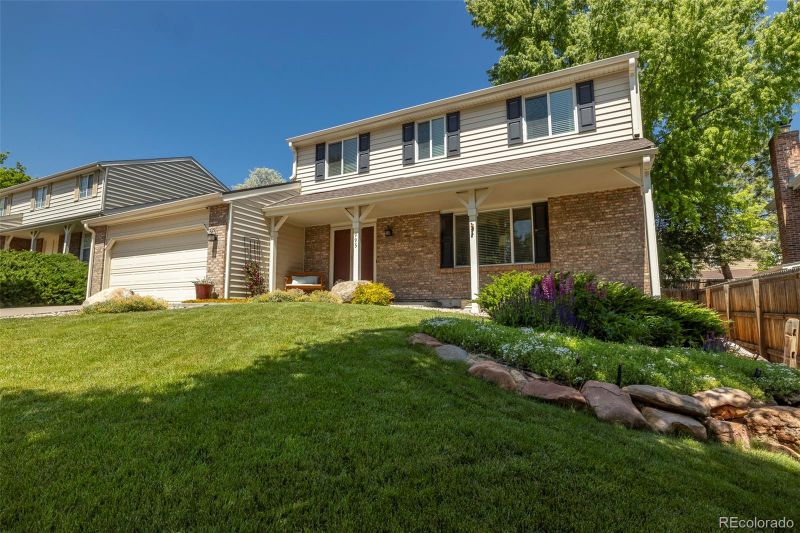 995 E Otero Ave, Centennial, CO 80122
