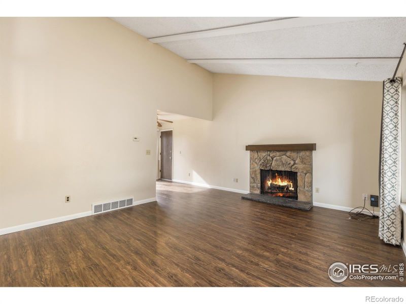 6645 S Elm Cir, Centennial, CO 80121
