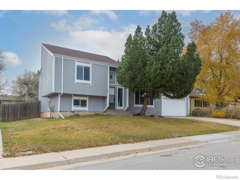 6645 S Elm Cir, Centennial, CO 80121