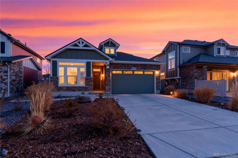 4074 N Picadilly Ct, Aurora, CO 80019