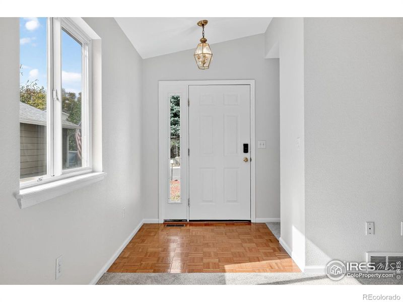 367 Wadsworth Cir, Longmont, CO 80504