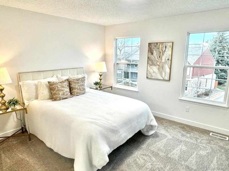8002 S Columbine Ct, Centennial, CO 80122