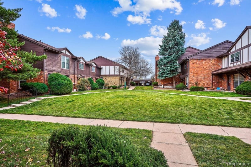3855 S Monaco St #176, Denver, CO 80237