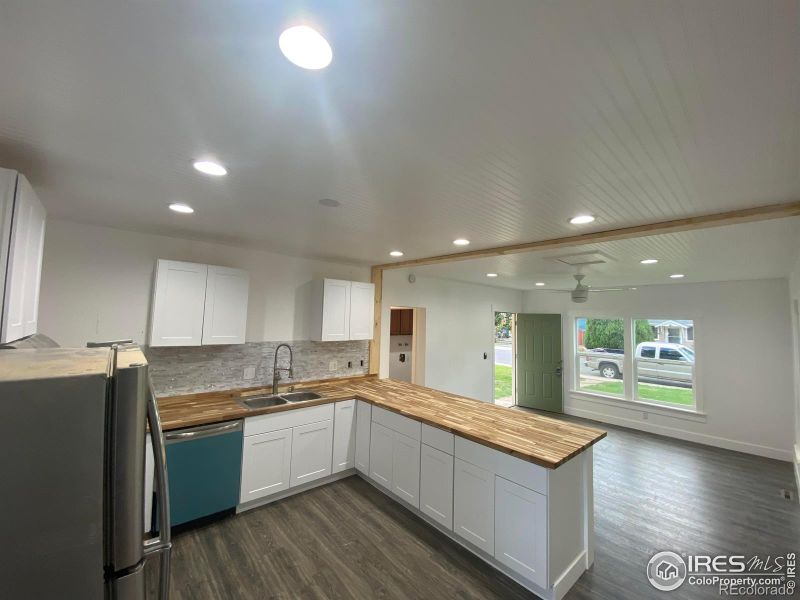 1330 E 7th St, Loveland, CO 80537