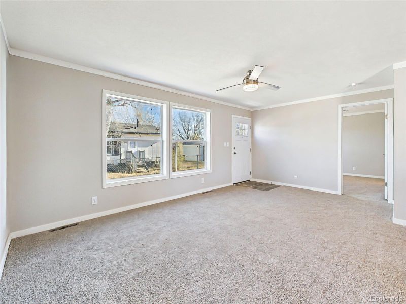 362 E Stewart Dr, Pueblo West, CO 81007