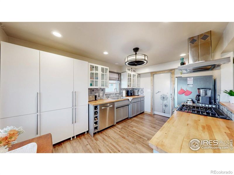 1120 W Eisenhower Blvd, Loveland, CO 80537