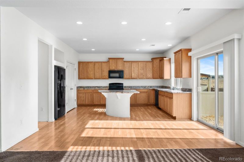 18260 E 44th Ave, Denver, CO 80249
