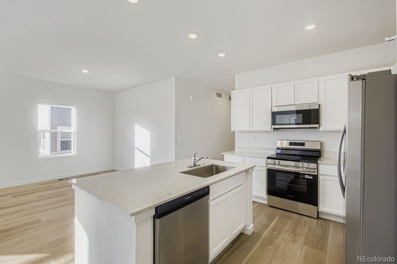 245 Kobe Ln, Johnstown, CO 80534