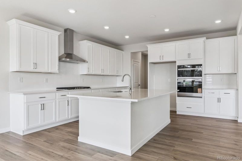 2476 Bailey Ln, Lafayette, CO 80026