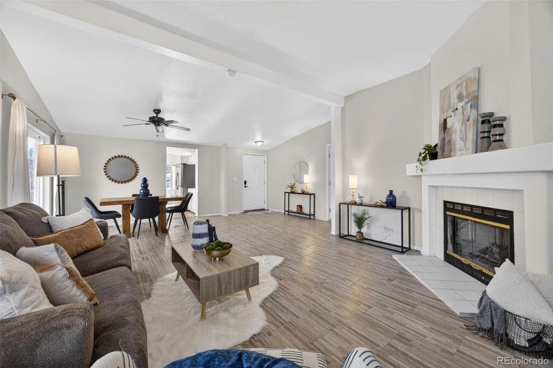 5883 S Quemoy Cir, Centennial, CO 80015