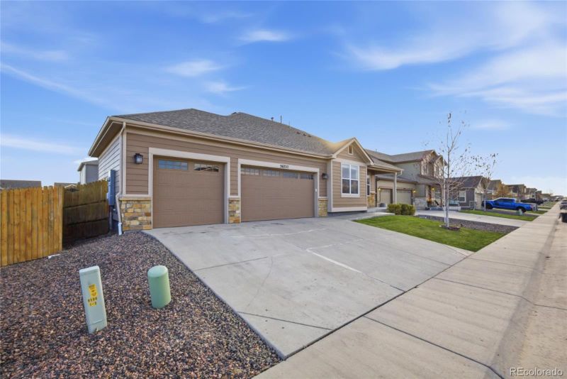 56752 E 23rd Ave, Strasburg, CO 80136