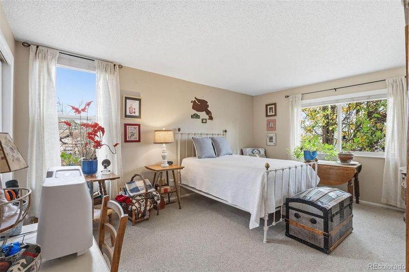 1915 W 101st Ave, Thornton, CO 80260
