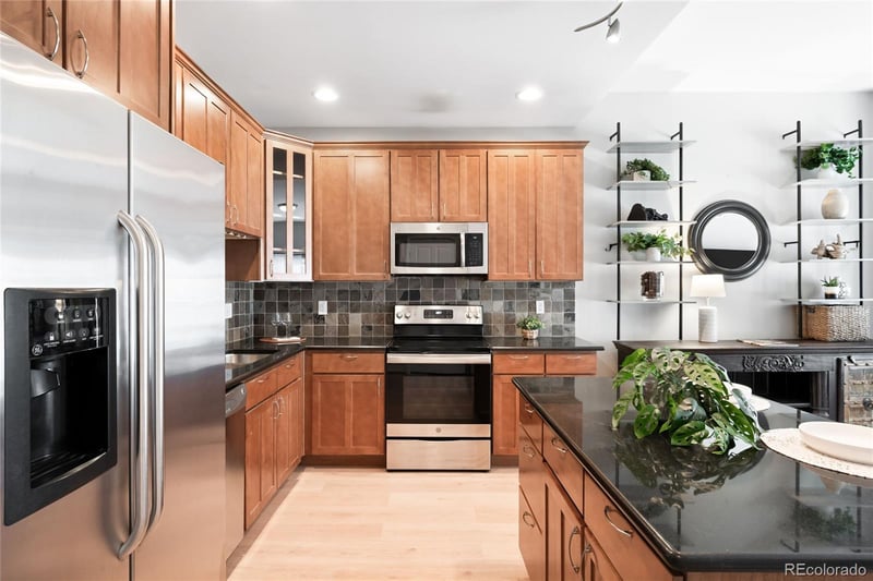 1950 N Logan St #901, Denver, CO 80203