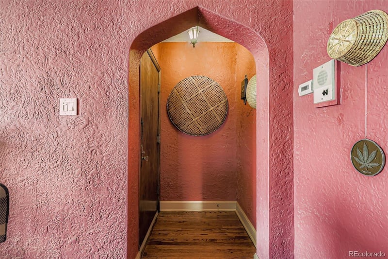 2221 Kearney St #6, Denver, CO 80207