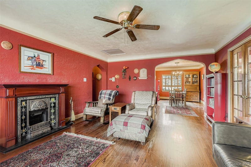 2221 Kearney St #6, Denver, CO 80207