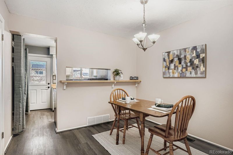 2204 S Jasper Way #B, Aurora, CO 80013