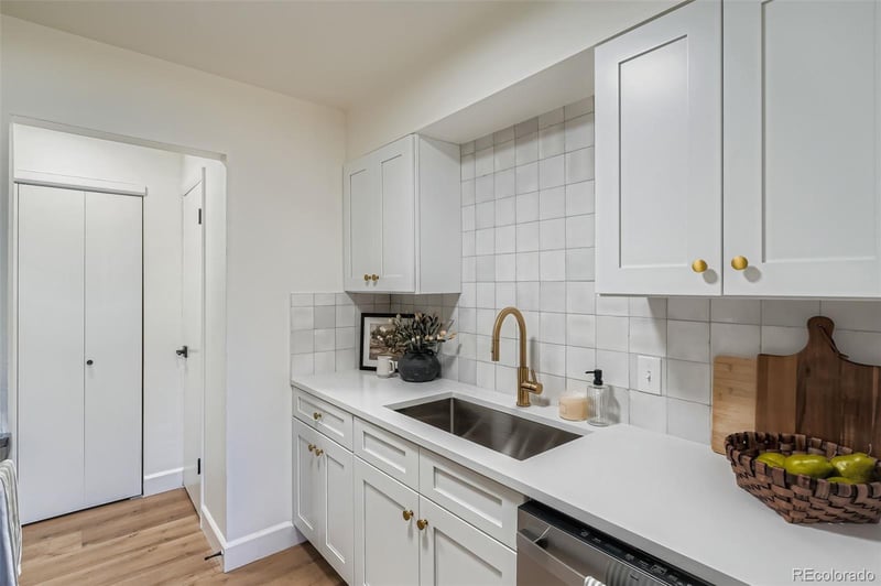 7995 E Mississippi Ave #H15, Denver, CO 80247