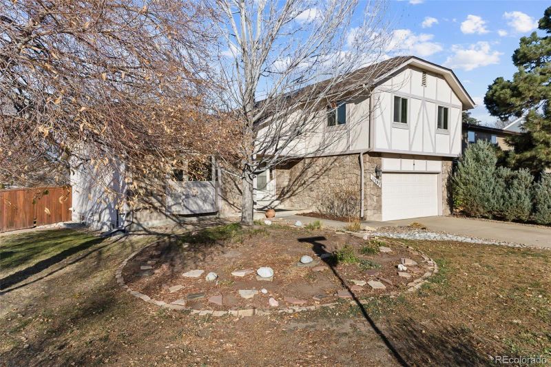 11303 E Warren Ave, Aurora, CO 80014