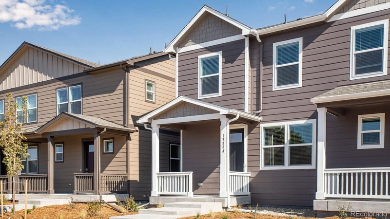 1381 S Chester St #B, Denver, CO 80247
