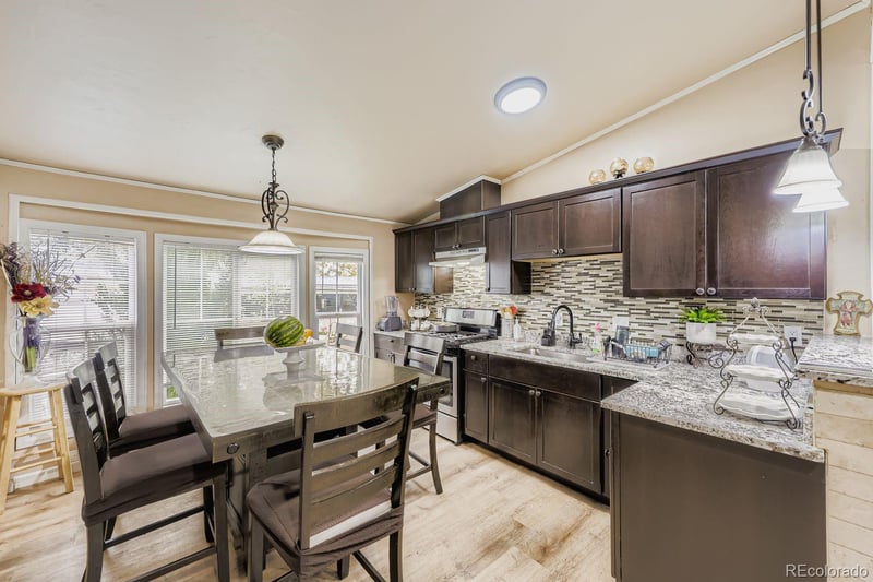 9400 Elm Ct Lot 609, Denver, CO 80260
