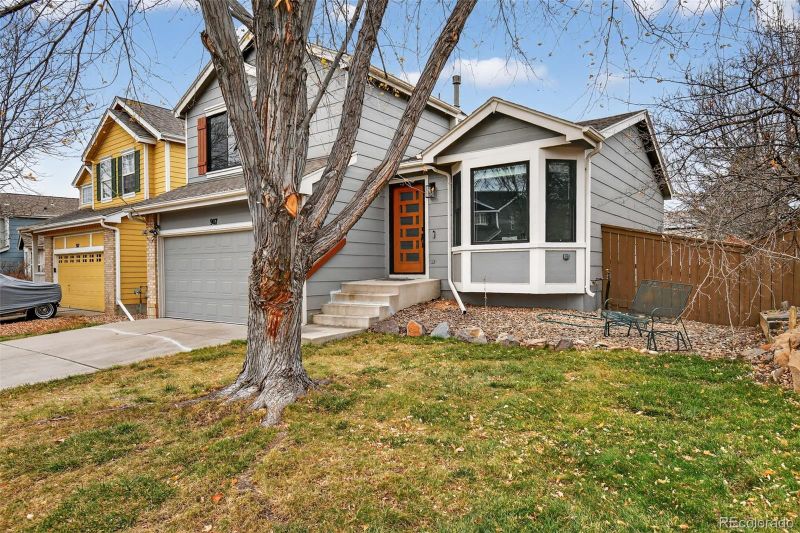 907 Riddlewood Ln, Highlands Ranch, CO 80129