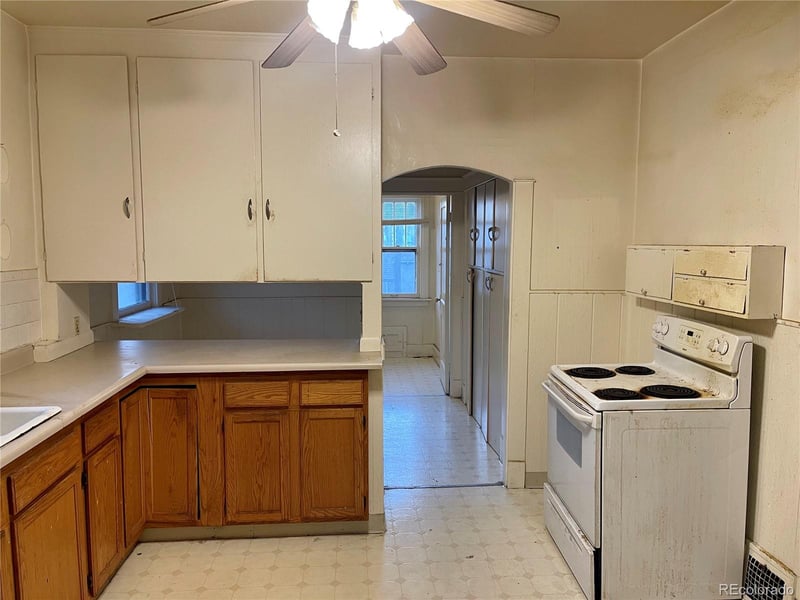 2389 Forest St, Denver, CO 80207