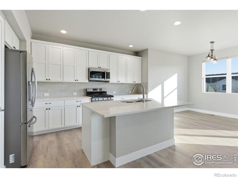 619 Tenderfoot Dr, Berthoud, CO 80513