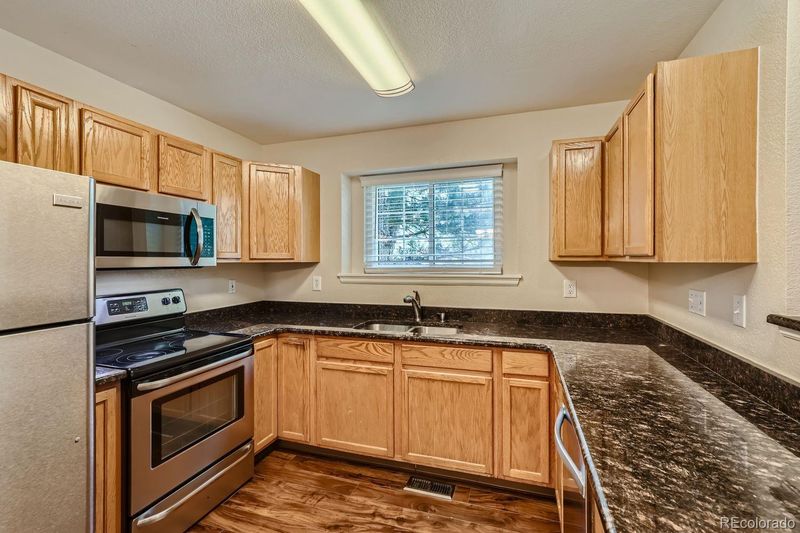 1117 S Ventura Cir #E, Aurora, CO 80017