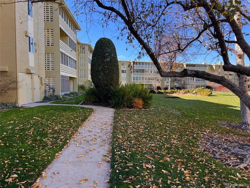 660 S Alton Way #4A, Denver, CO 80247