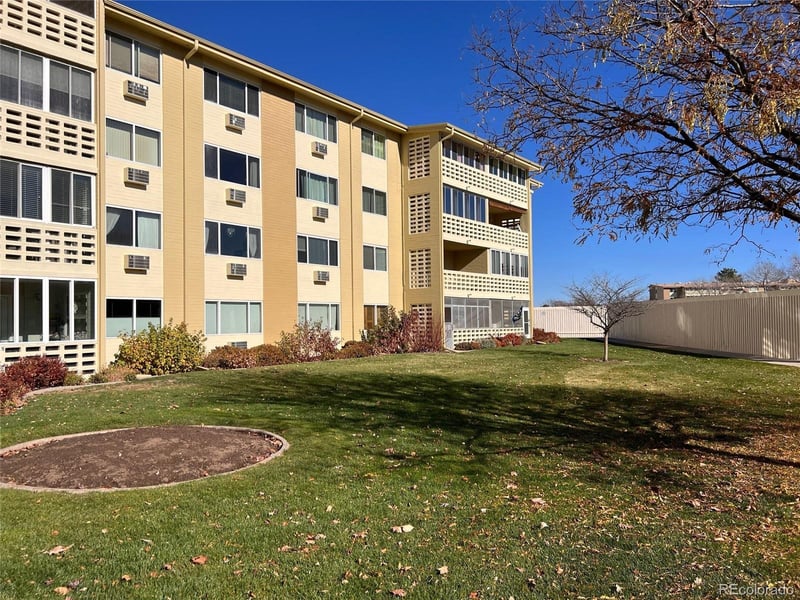 660 S Alton Way #4A, Denver, CO 80247