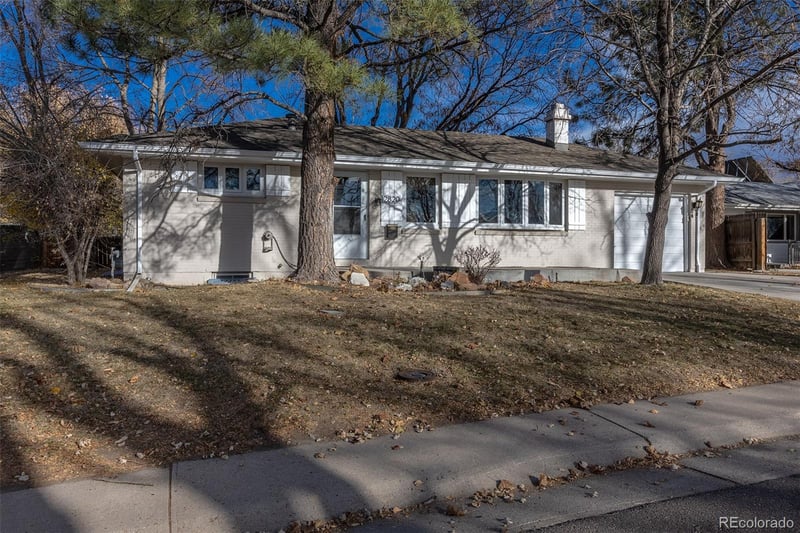2820 S Ivanhoe St, Denver, CO 80222